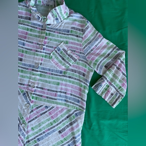 TERRA SJ Apparel  Size S 3/4 Sleeve Button Down collared asymmetrical pockets - Picture 4 of 8